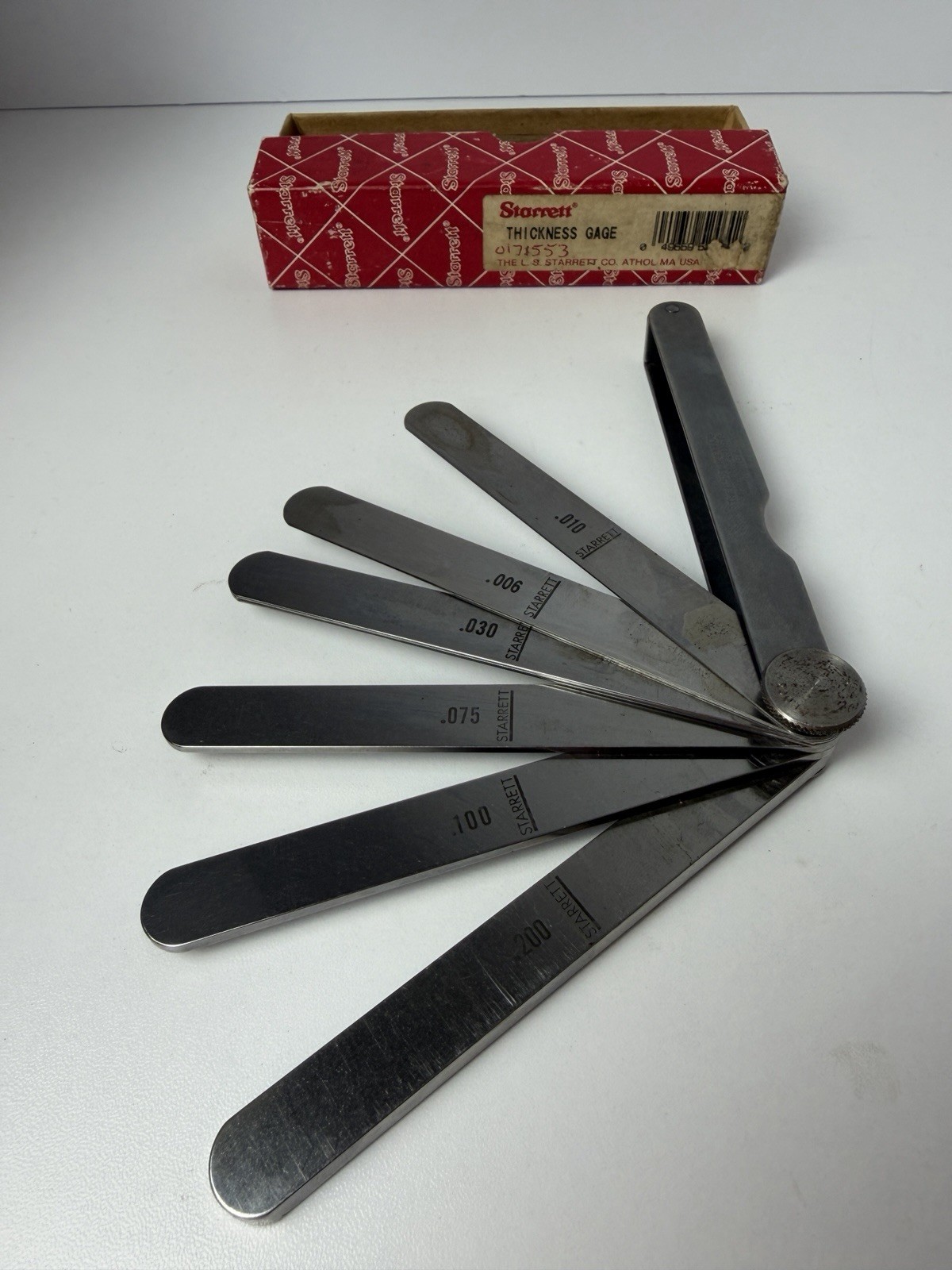Starrett No.467 Thickness Gage W/ Box 6 Leaves