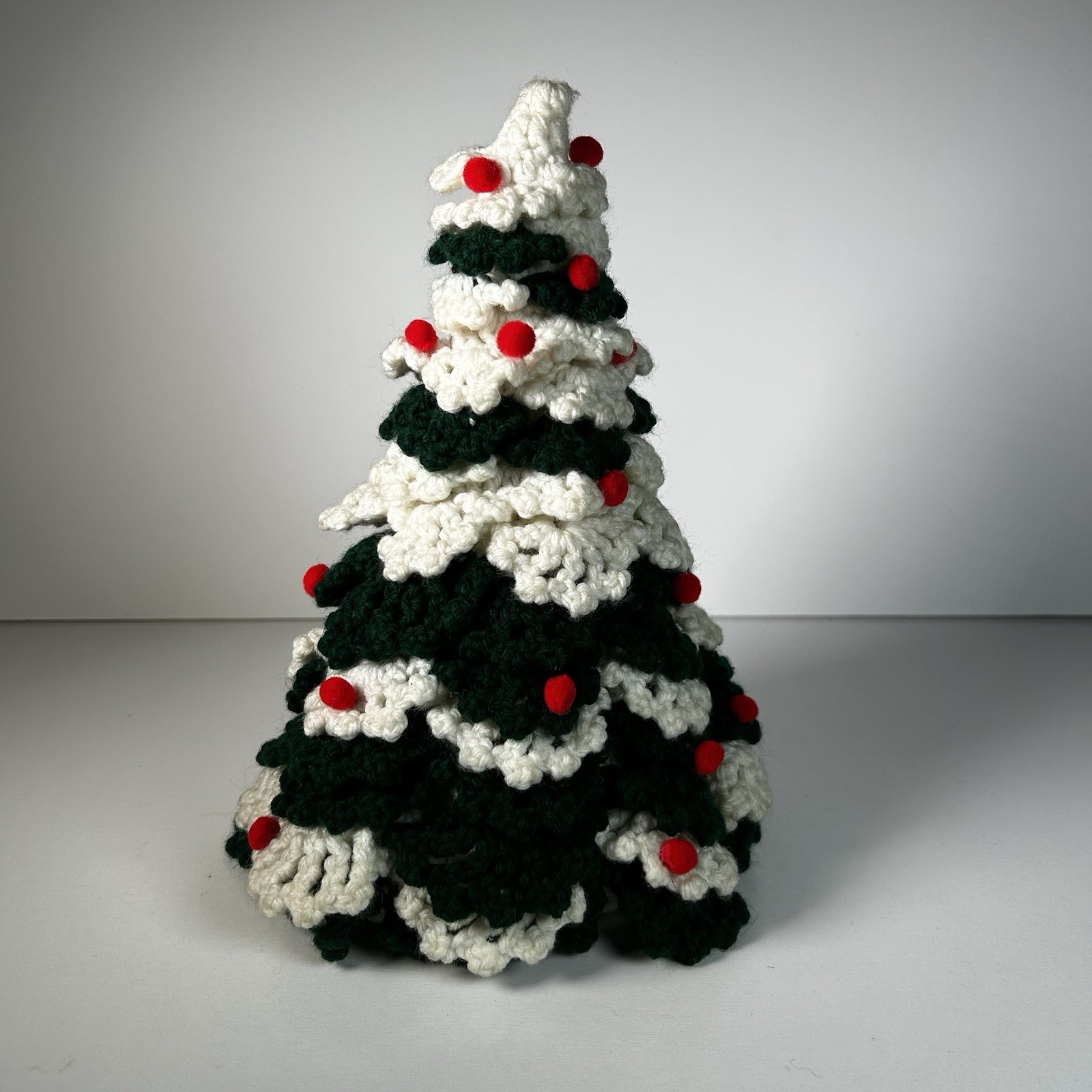 Vintag Crochet Christmas Tree Finished Herrschners Green White Yarn Table Mantle