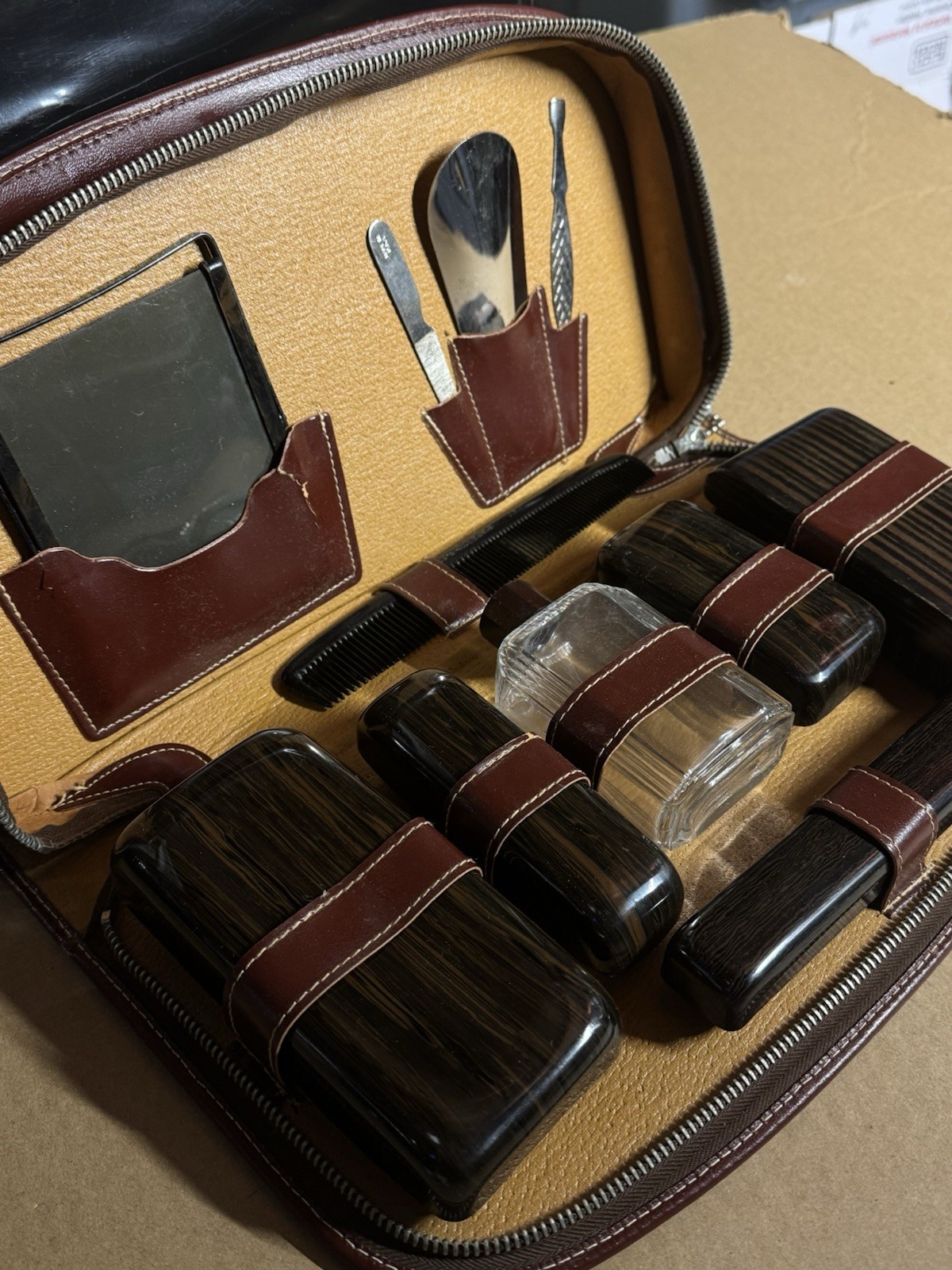 Vintage Men’s Leather Travel Grooming Toiletry Kit Mid Century Lucite Vanity Set