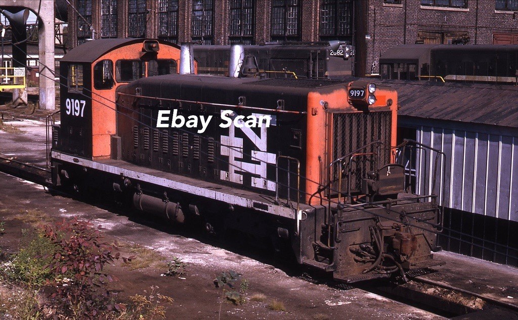 Original 35mm Kodachrome Slide NH New York, New Haven & Hartford Train 9197 1969