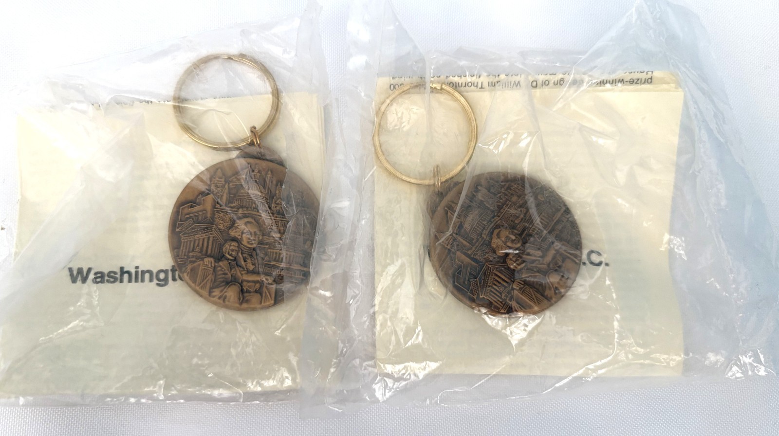 (2) Washington DC - Souvenir Keychain - 1995 - Johnstone Supply Mtg - Robertshaw (2) Washington DC - Souvenir Keychain - 1995 - Johnstone Supply Mtg - Robertshaw