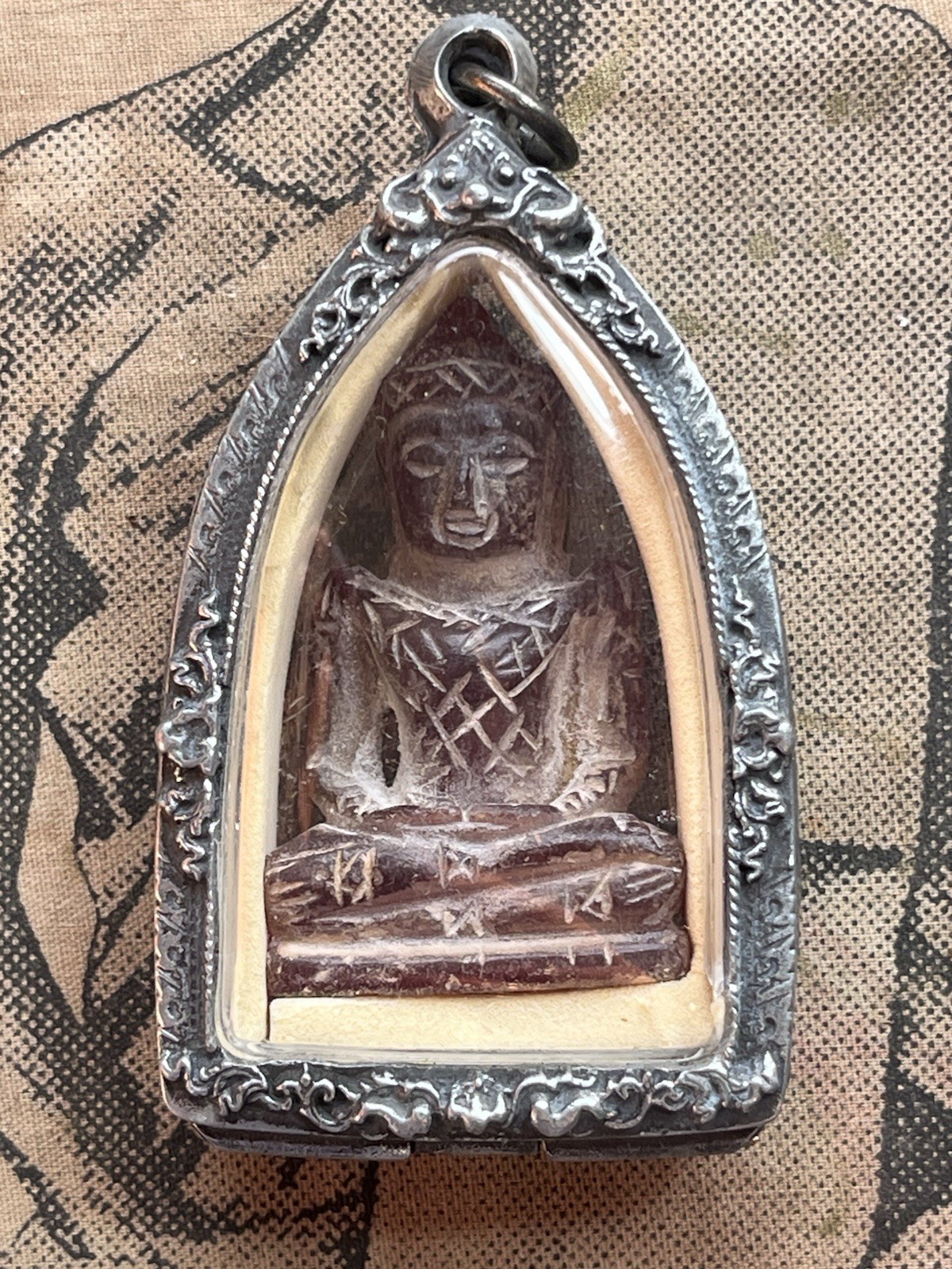 Phra Hin kae Bucha Thai Buddha Statue Kru Hot beautifulhandmade from Red stone