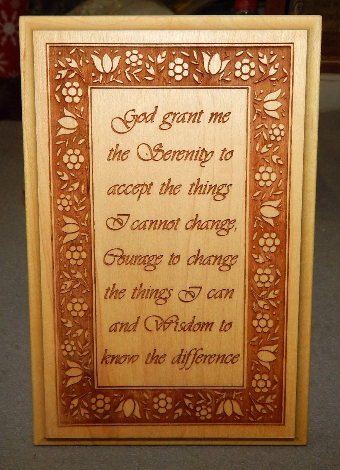 Vintage Serenity Prayer on Wood Plaque with Carved Flowers {6\
