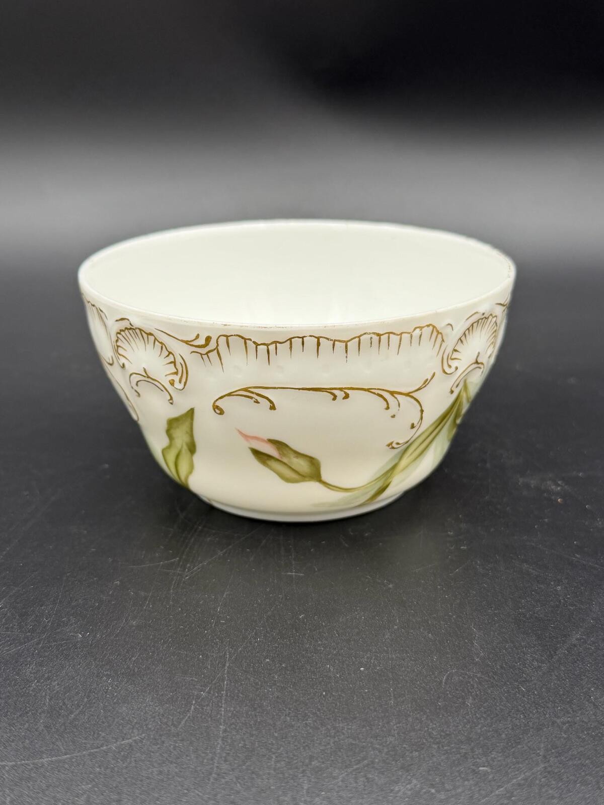 Vintage French Limoges Porcelain Small Floral Gold Accent Bowl 5\
