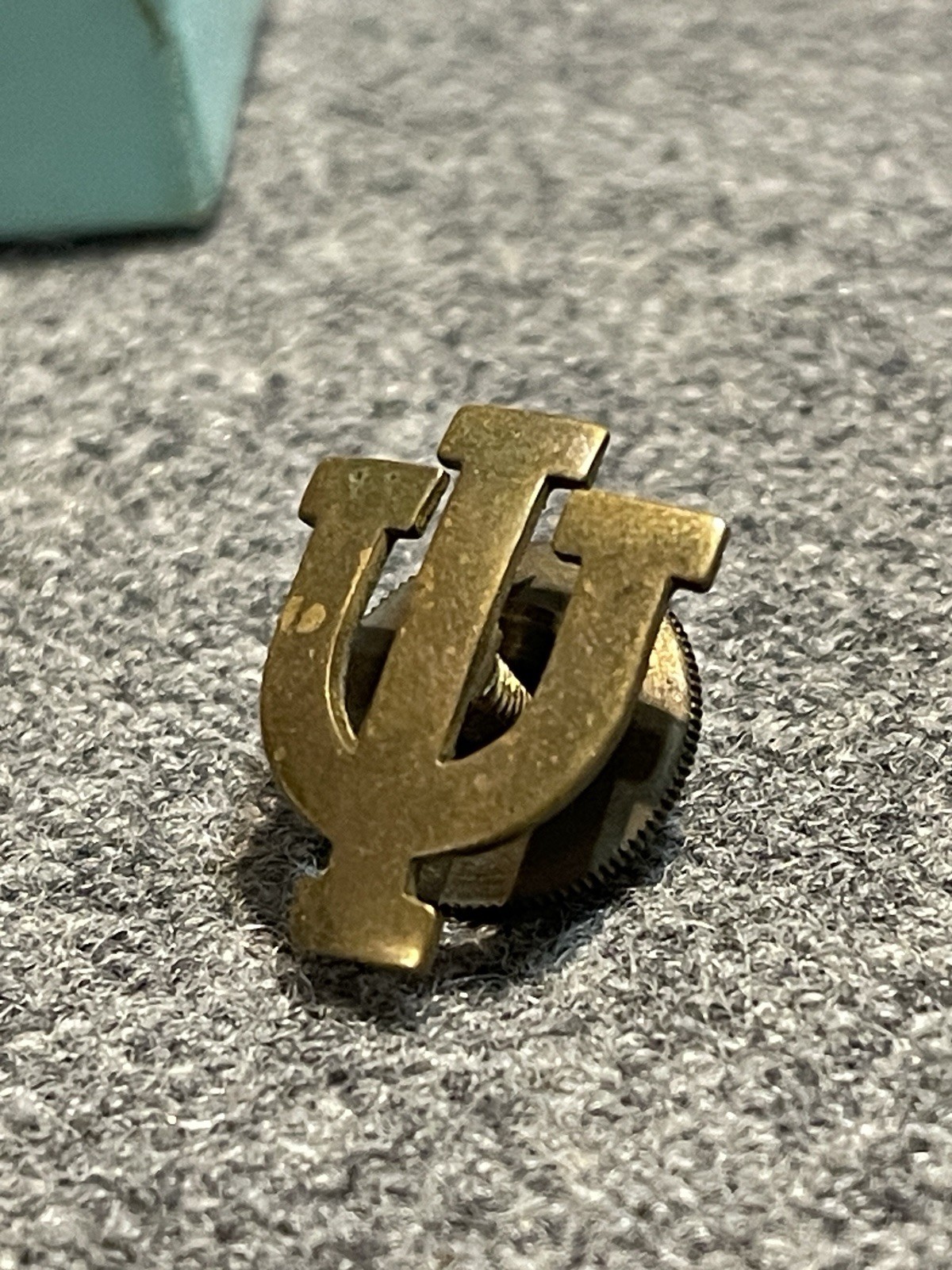 Vintage Indiana University IU Trident Logo Screwback Lapel Pin Brass Tone B