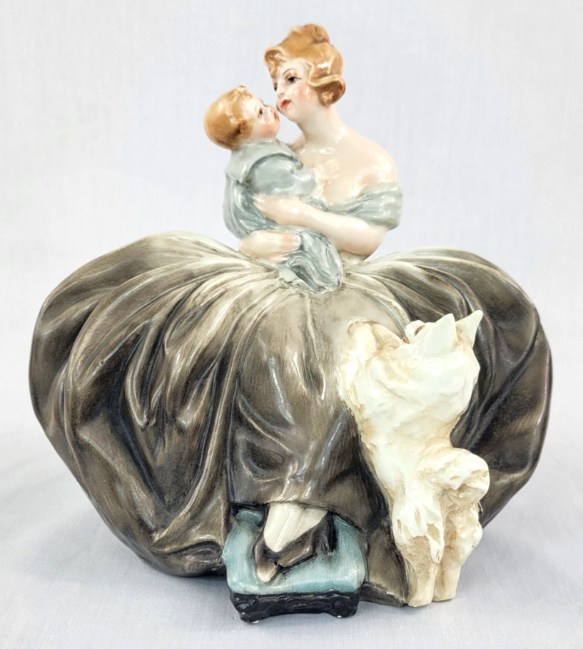 Vintage Guido Cacciapuoti Italy Art Deco Maternity Mother Baby Dog Figure Milan