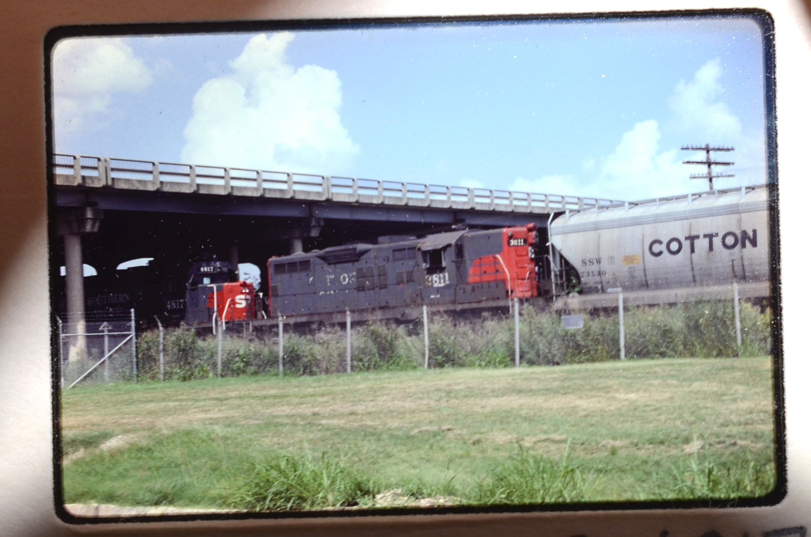 SP 3811, 4817 jul-85 original 35mm kodak train photo slide