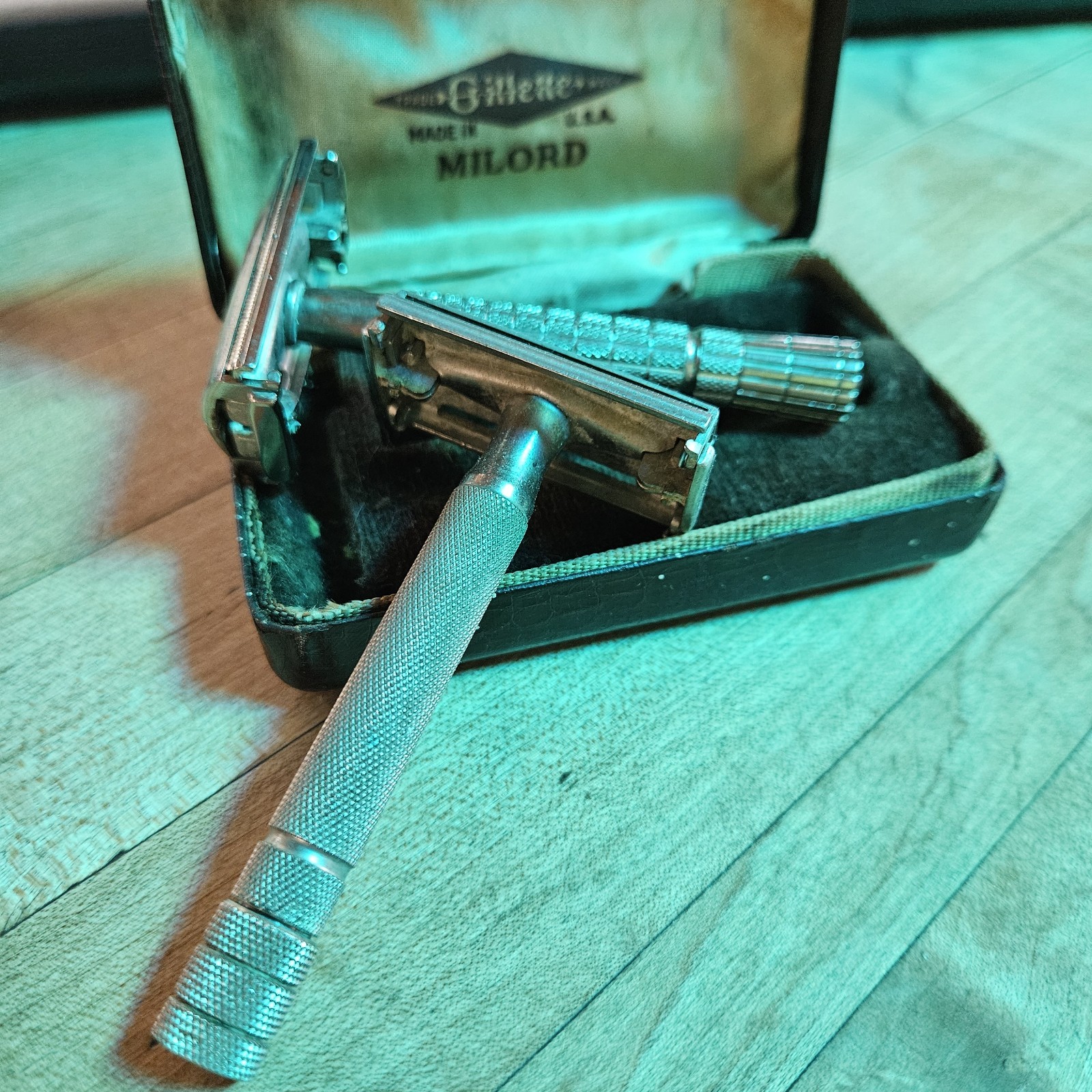 2 Gillette Razor Vintage Milford Made In U.S.A. Double Edge Blade