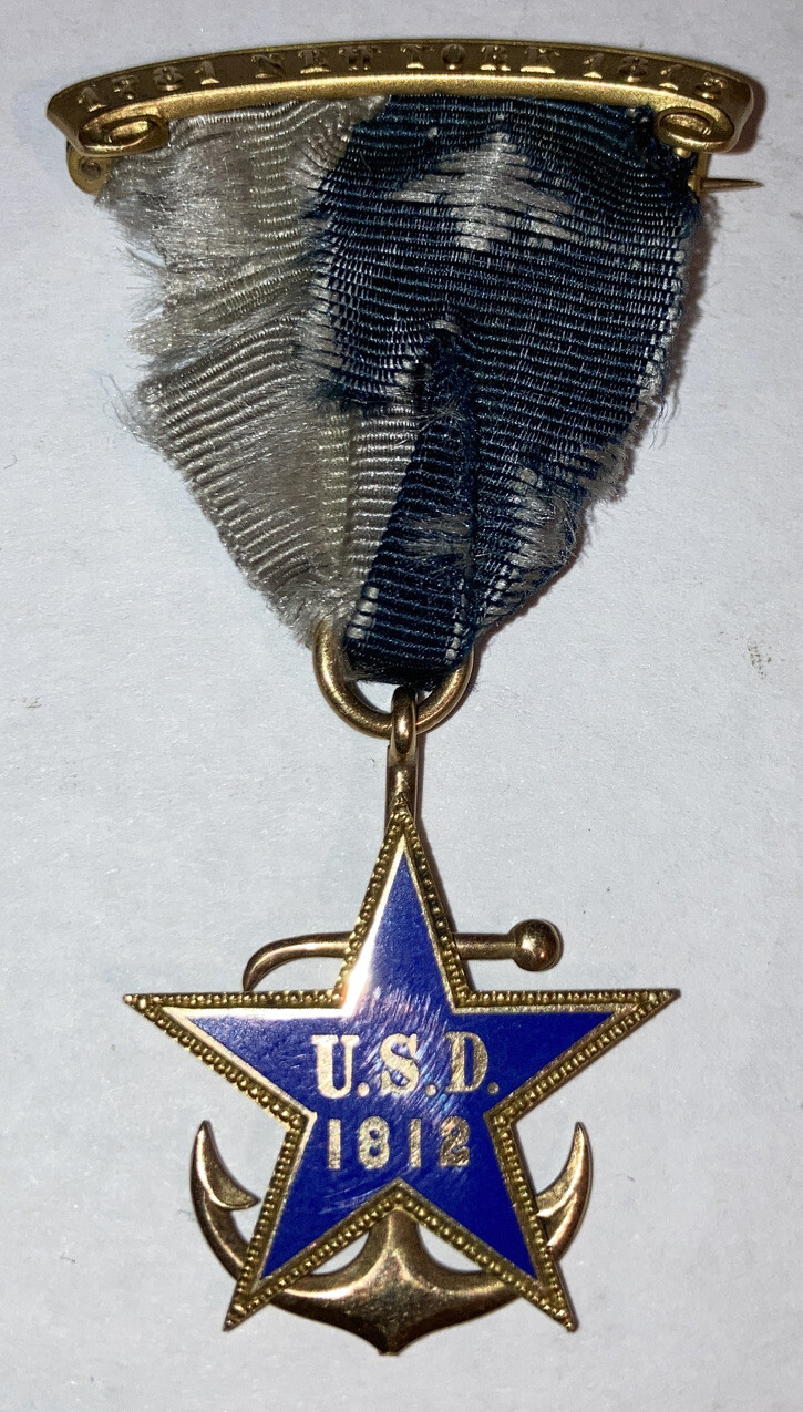 Antique 14k Gold United States Daughters 1812 DAR 1781-1815 New York Medal Navy