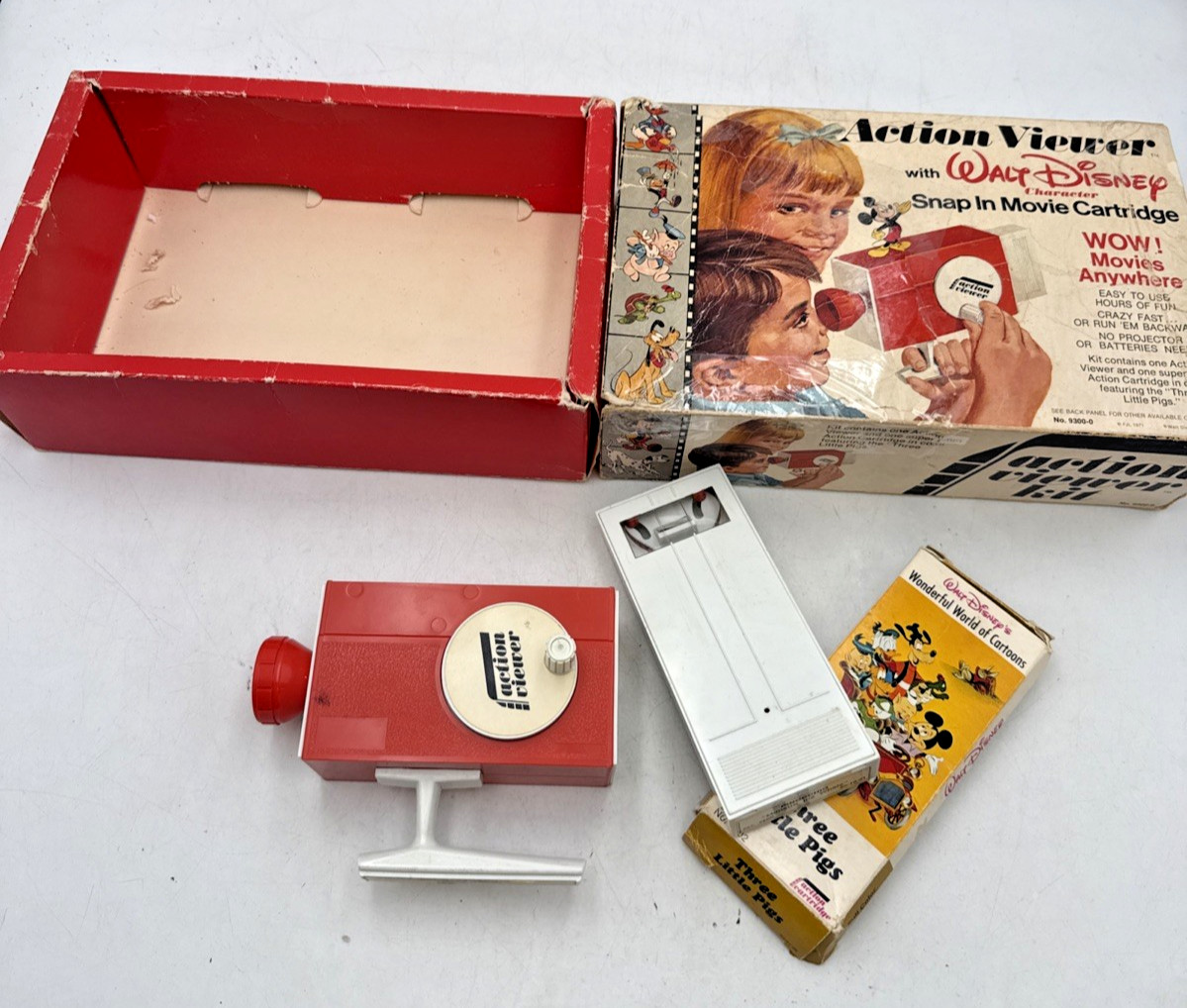 Vtg 1971 Walt Disney Action Films Viewer Toy In Orig. Box 2 Movies TESTED WORKS