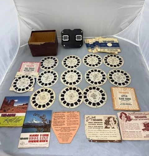 Sawyers View Master Bakelite with Instructions, 12 Reels & Advertisements