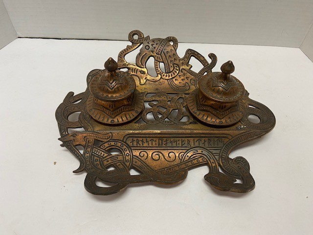 Antique Viking Revival Double Inkwell - Cast Bronze Norse Dragon Knotwork #2348 Antique Viking Revival Double Inkwell - Cast Bronze Norse Dragon Knotwork #2348