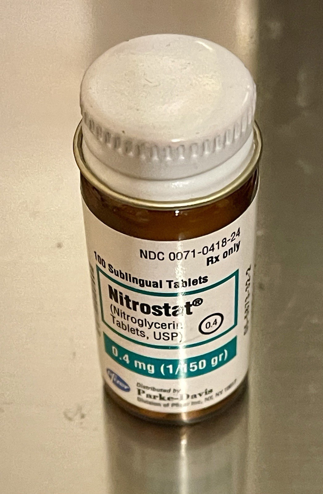 Empty Pfizer Parke-Davis Nitrostat Nitroglycerin Tablets Pharmacy Bottle USA