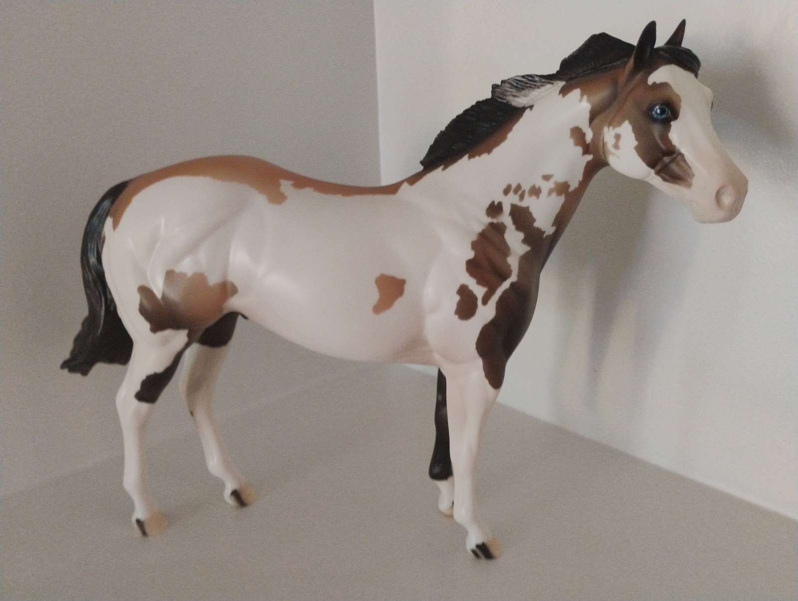 Peter Stone Model Horse, Fishing For Kisses, Ltd. Ed. Ideal Stock Horse Paint