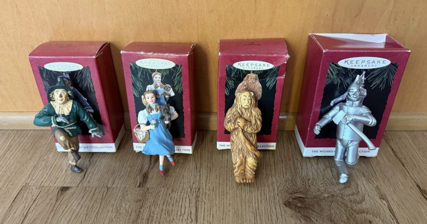 Lot Of 4 Wizard Of Oz Hallmark Ornaments 1994-Dorthy, Tin Man, Lion, Scarecrow