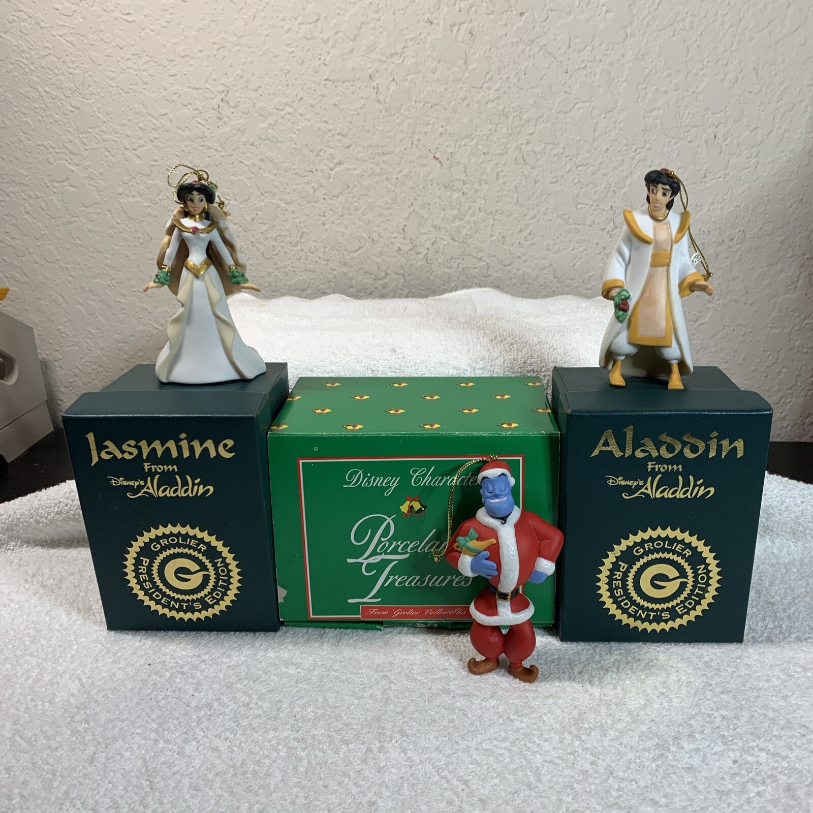 Disney Grolier President\'s Edition Ornament Jasmine Aladdin & Genie Porcelain