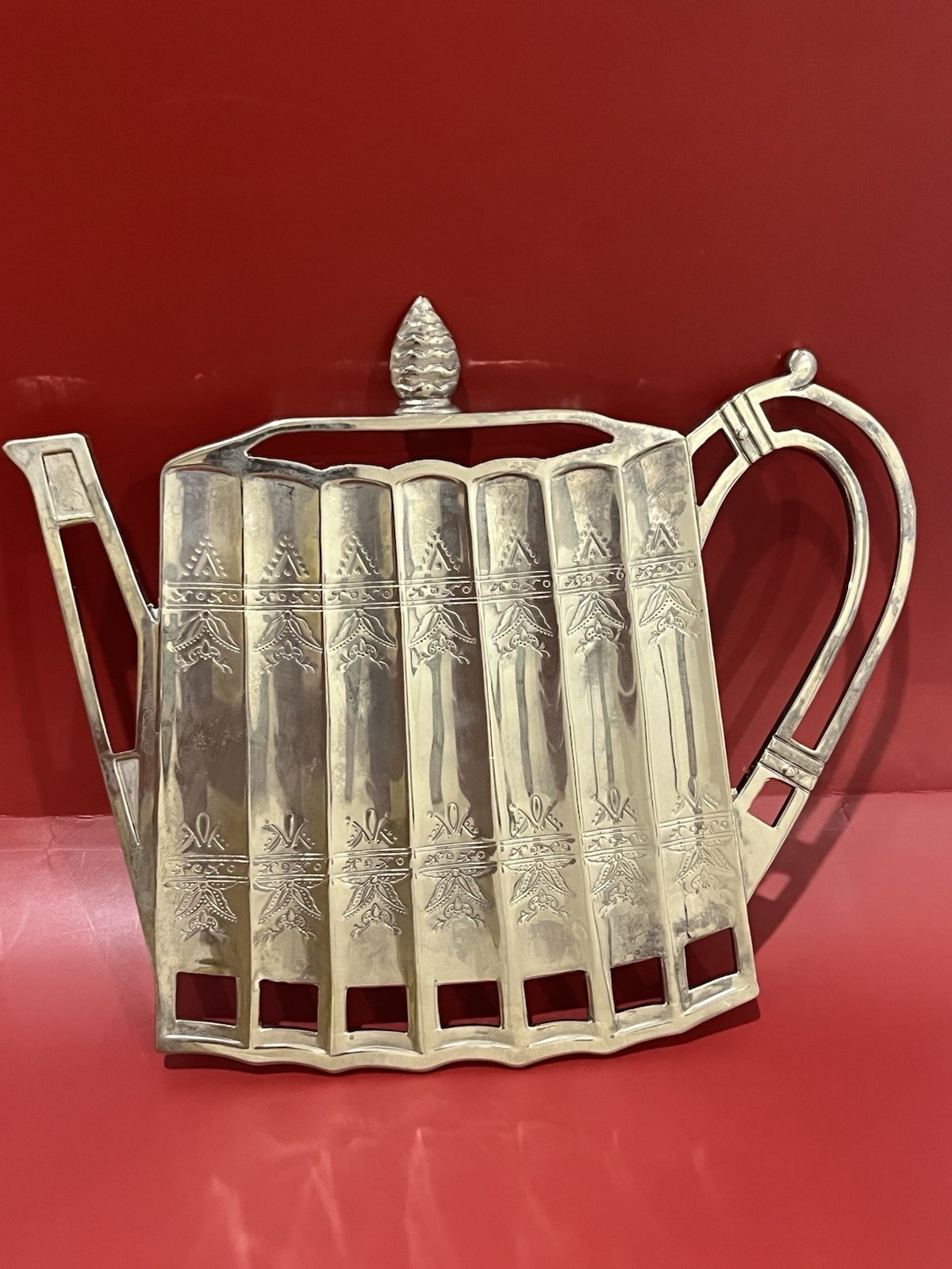 GODINGER Silver Teapot Shape with Engraved Designs Trivet - Vintage 1992