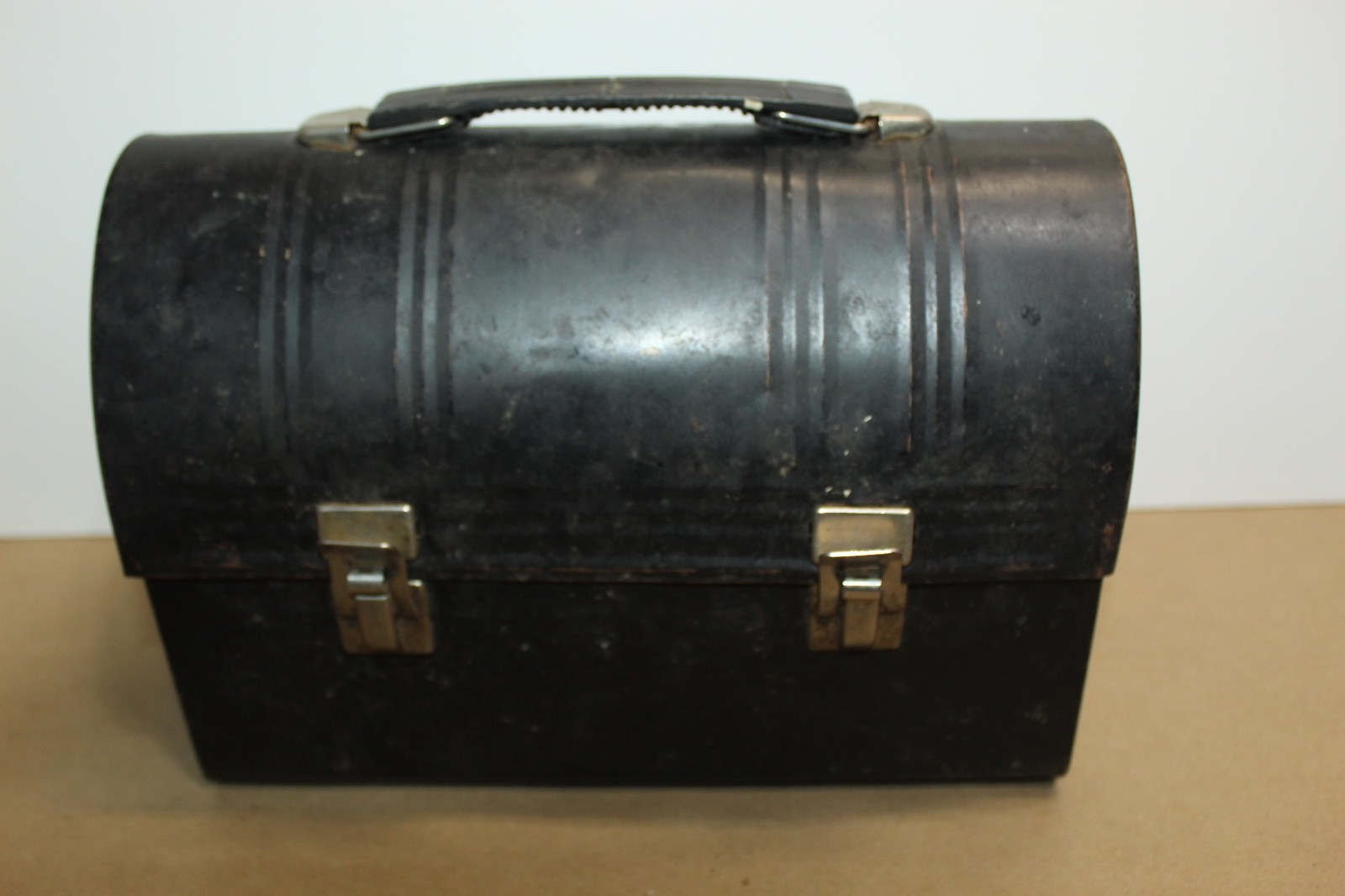 Vintage Aladdin Industries Vintage 1950's Black Dome Lunchbox No Thermos