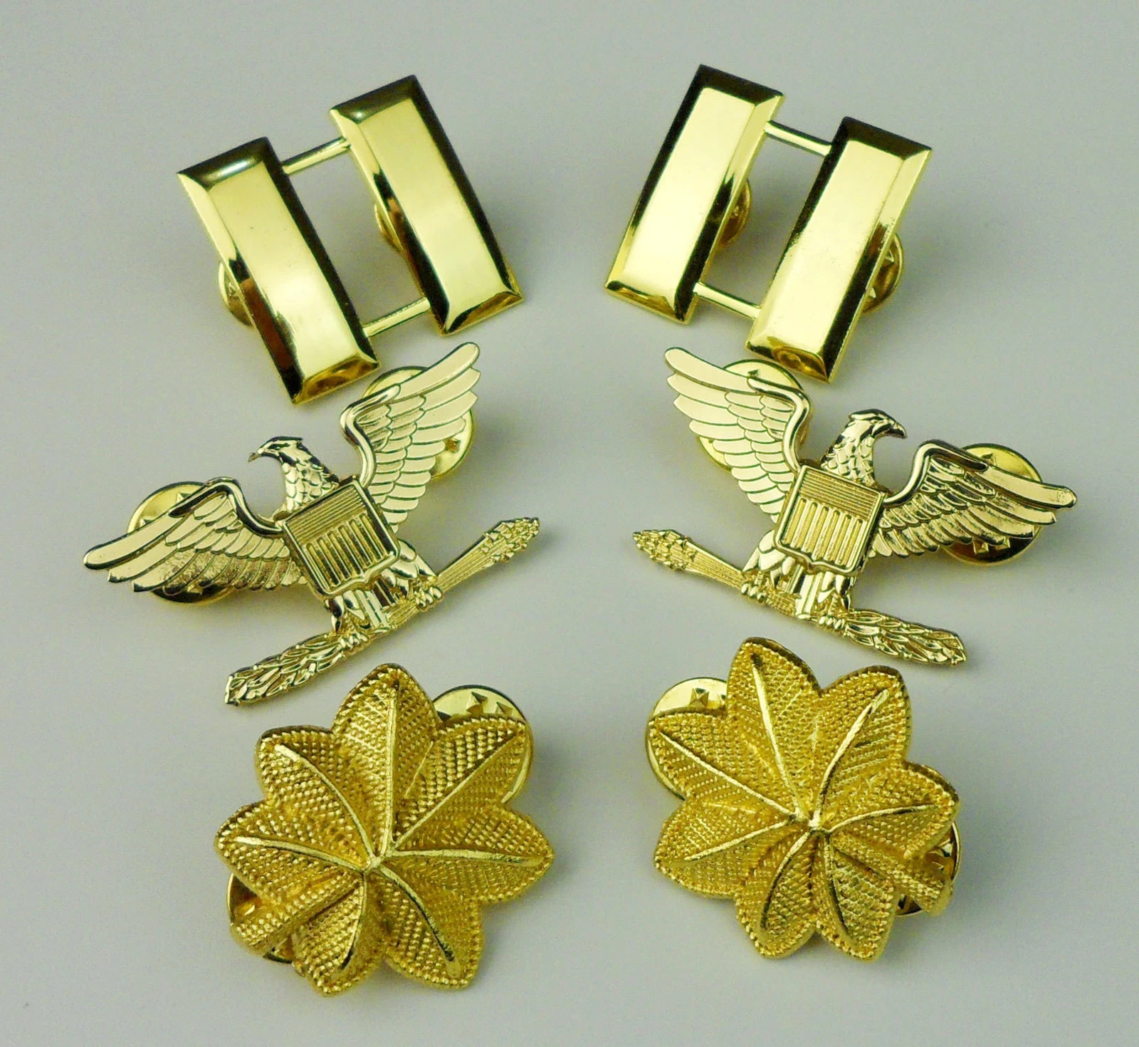 Golden US Army officer rank insignia U.S. Captain Major Colonel Rank Badge Pin Golden US Army officer rank insignia U.S. Captain Major Colonel Rank Badge Pin