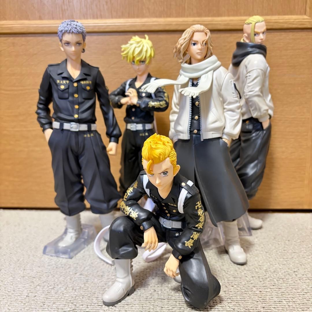 Tokyo Revengers Christmas Battle Figure Set Collectible Anime Authentic Japan