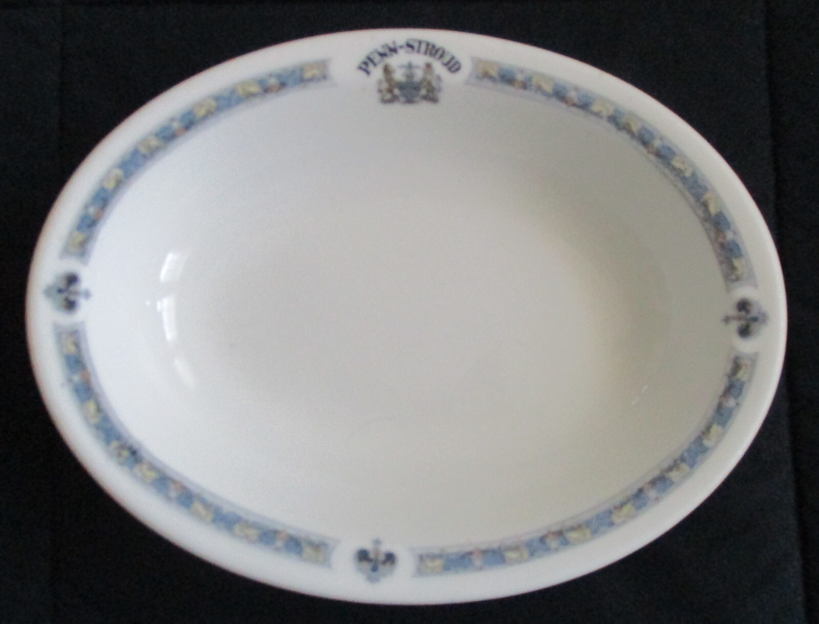 Circa 1930 Souvenir Serving Bowl Penn Stroud Hotel Stroudsburg Pennsylvania