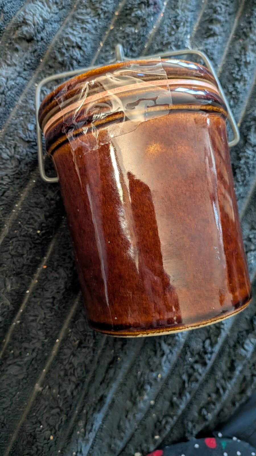 VTG Brown Glaze Stoneware Crock With Lid And Metal Latch No Gasket Pre-Owned