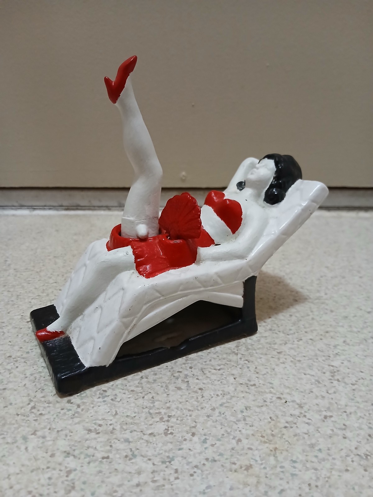 Vintage Japan Porcelain Pin-Up Naughty Nodder Ashtray leg fan COMPLETE