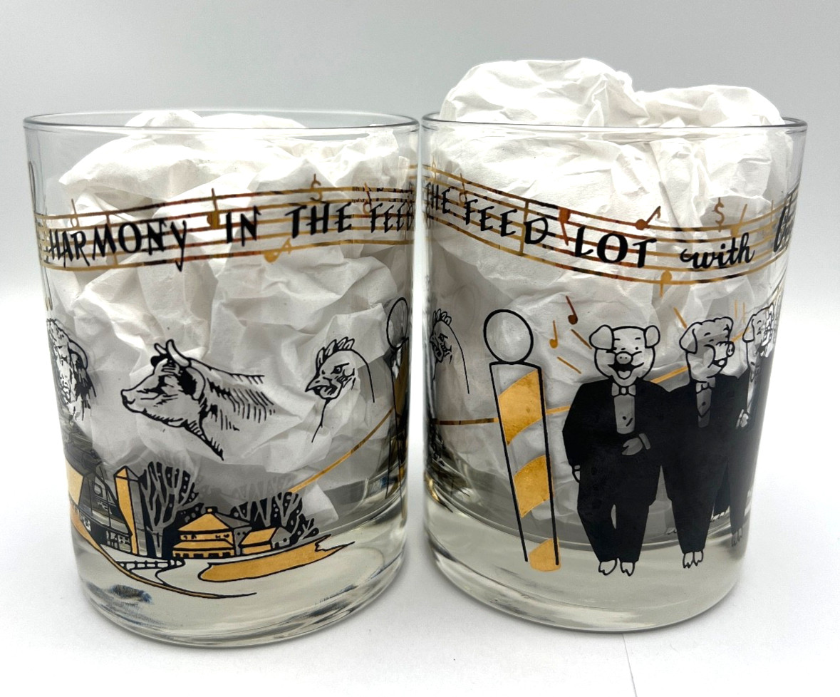 Pair of 2 Vintage VIGORTONE Feeds Tumbler Glass 4 Pigs Singing Harmony 1947
