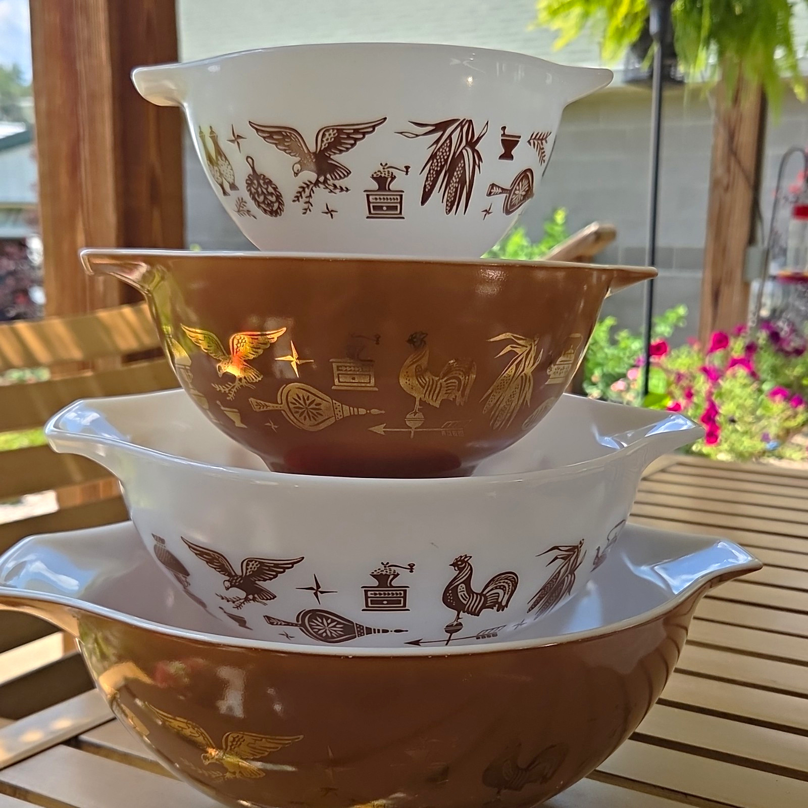 Pyrex Early American  4pc. Very Nice Set.  Very Little Age Wear.