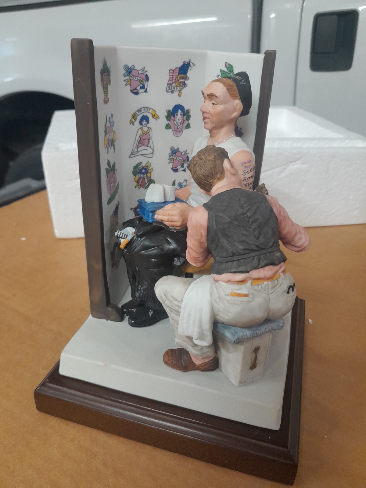 Norman Rockwell Tattoo Artist Figurine Saturday Evening Post LE 696/2500 w/COA Norman Rockwell Tattoo Artist Figurine Saturday Evening Post LE 696/2500 w/COA