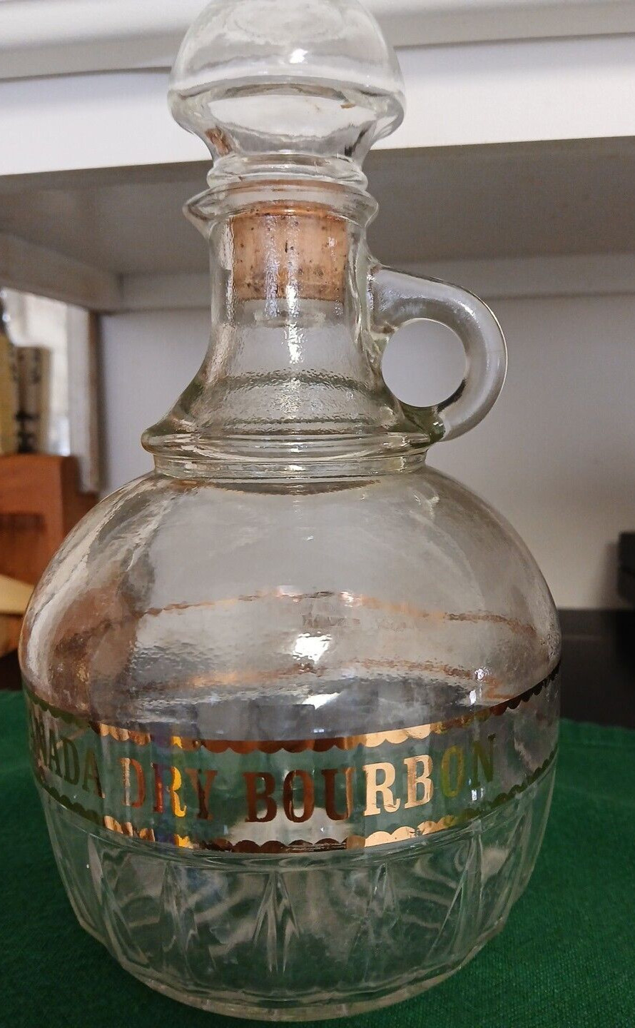 Canada Dry Bourbon Round \'Jug\' Style w/ Lid & Handle DECANTER Clear-Gold EMP VTG