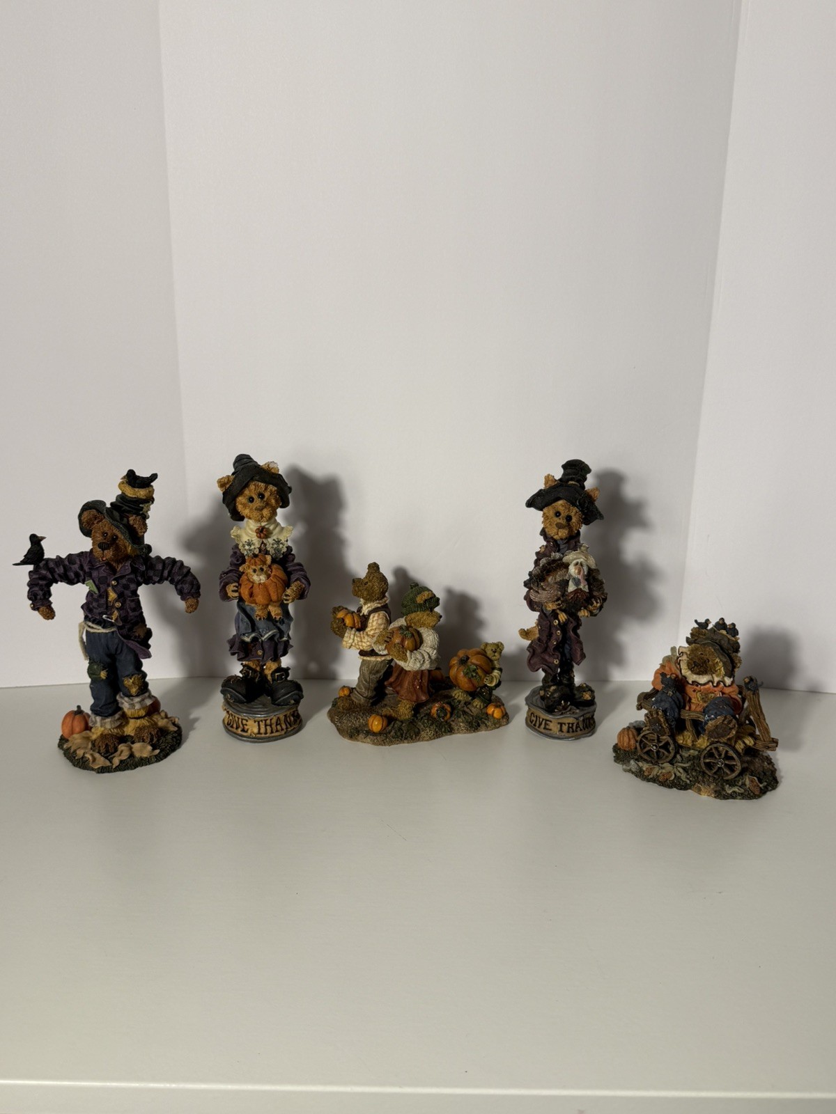 BOYDS BEARS COLLECTION - SET OF 5 THANKSGIVING FIGURINES BOYDS BEARS COLLECTION - SET OF 5 THANKSGIVING FIGURINES