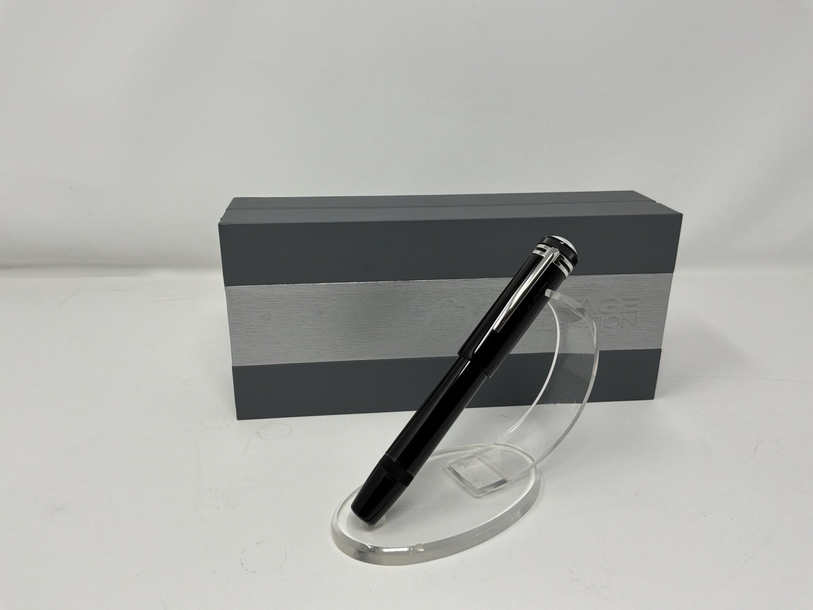 Montblanc Heritage Collection 1912 Retractable Nib Fountain Pen