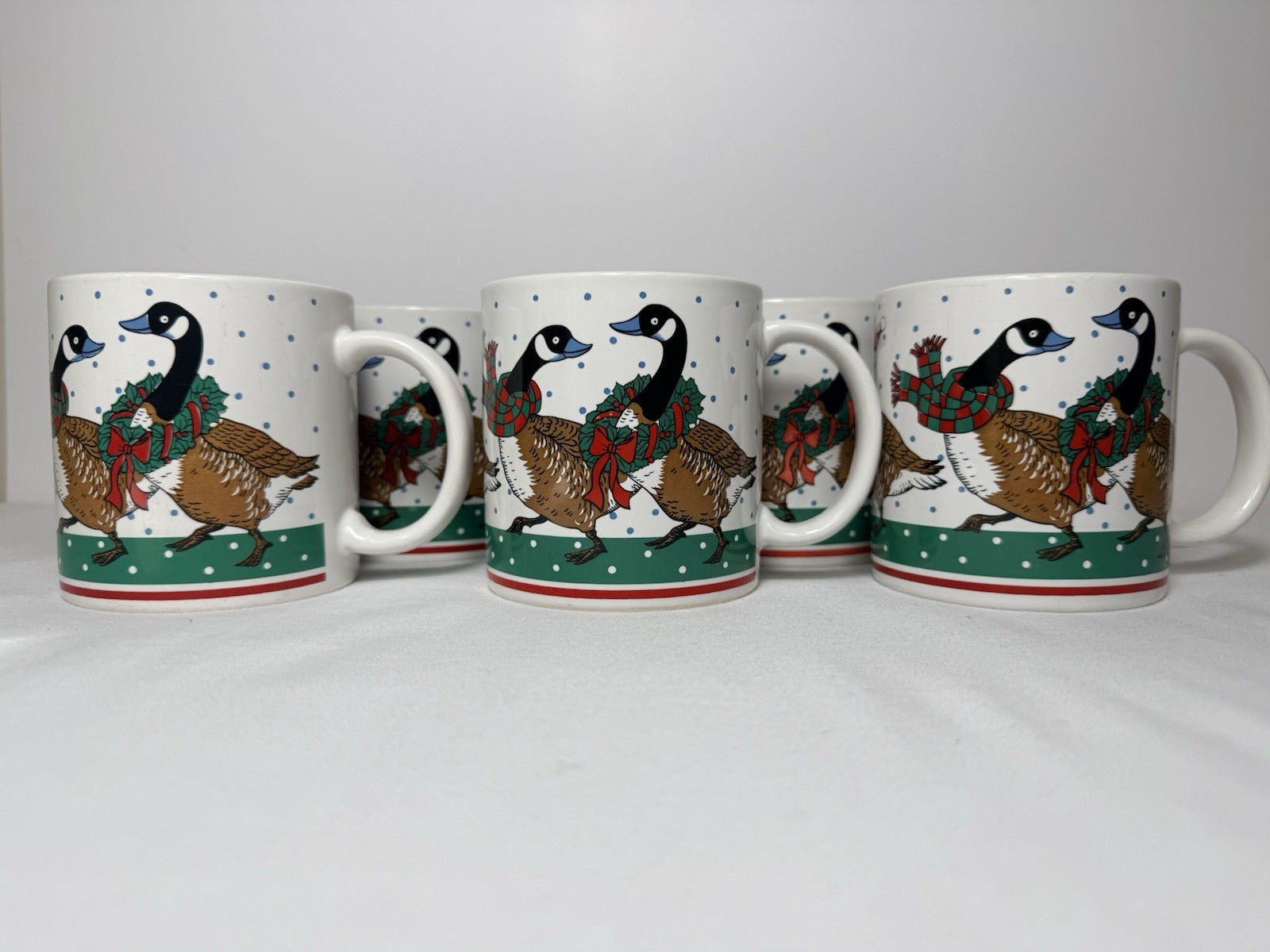 Vintage 1980s Christmas Canada Geese Coffee Mugs Set of 8 Japan Holiday Country