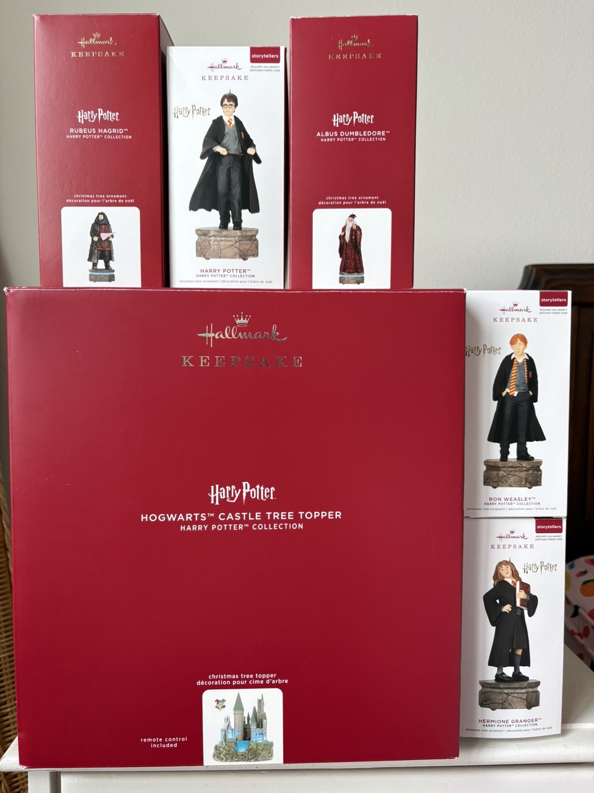 Hallmark Keepsake Harry Potter Hogwarts Castle Tree Topper + 5 Ornaments Lot