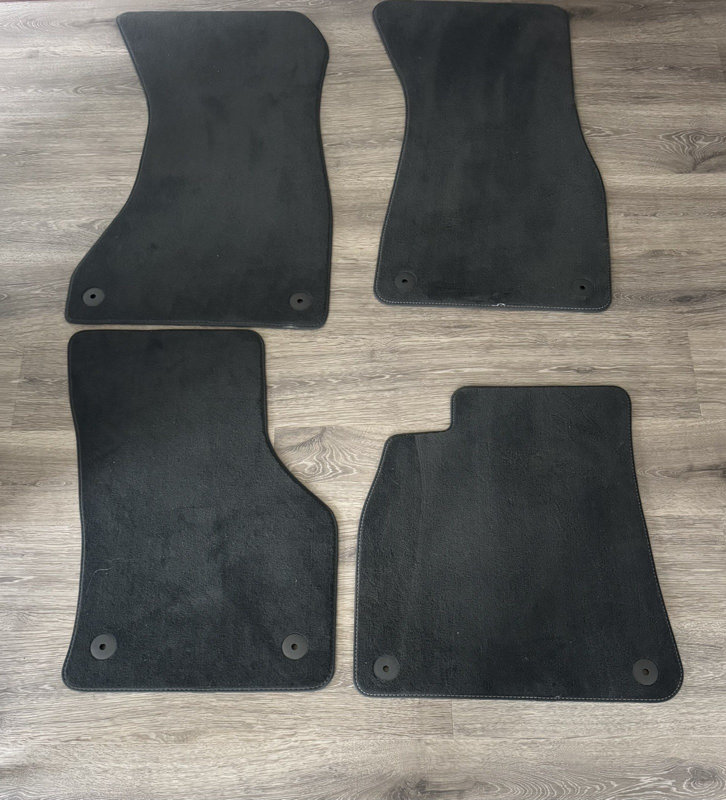 Audi Q3 New OEM Gray Carpet Car Vehicle Floor Mats A018727 Set of 4 2025 🔥🔥