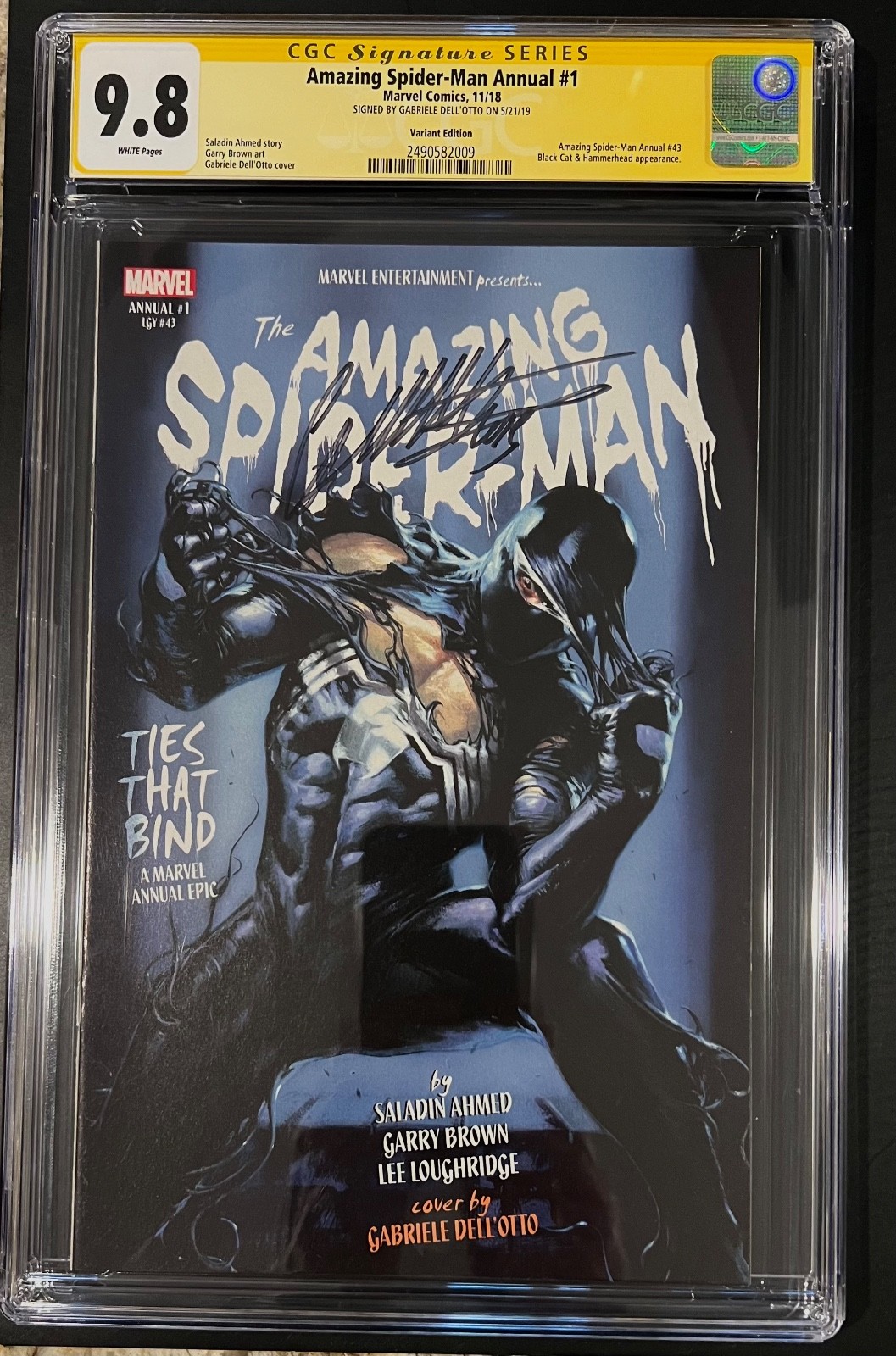 AMAZING SPIDER-MAN ANNUAL #1 VARIANT  CGC 9.8 SS Signed by GABRIELE DELL\'OTTO