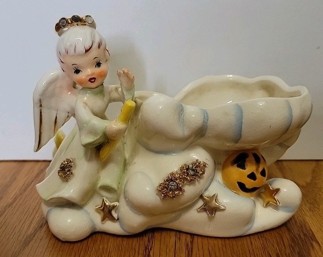 Vintage 1957 Lefton October Angel with Jack O\'Lantern Planter #165 **READ**