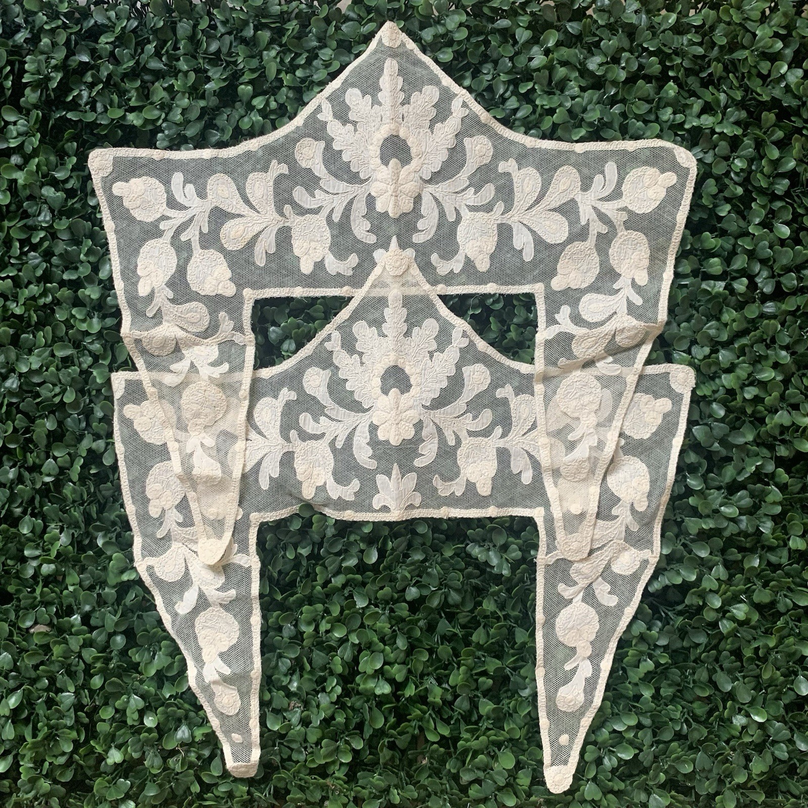 Vintage To Look Antique Cream Cotton Ornate Pattern Square Collar Set Of 2