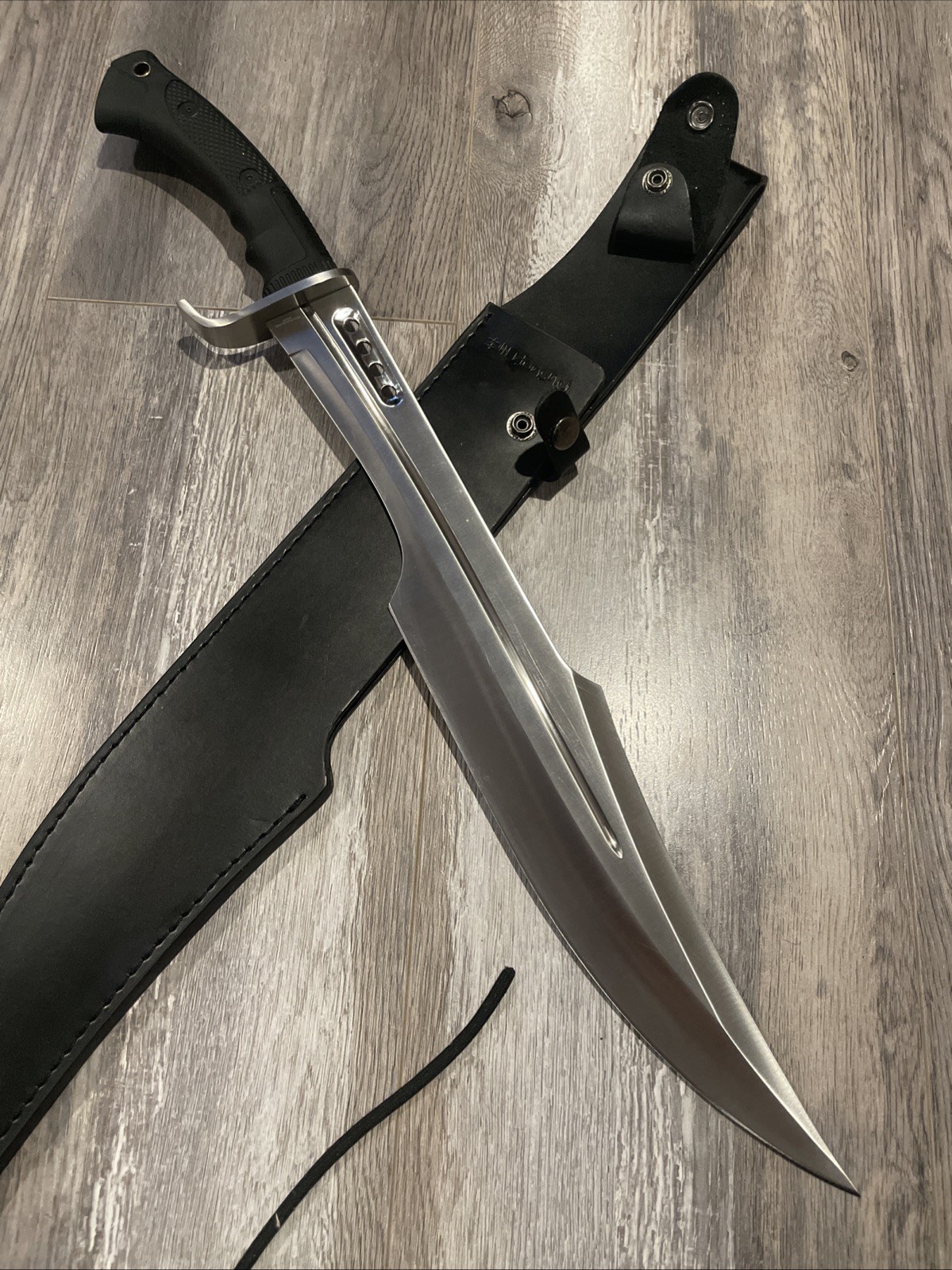 United Cutlery Honshu Spartan Sword UC3345 & Leather Sheath