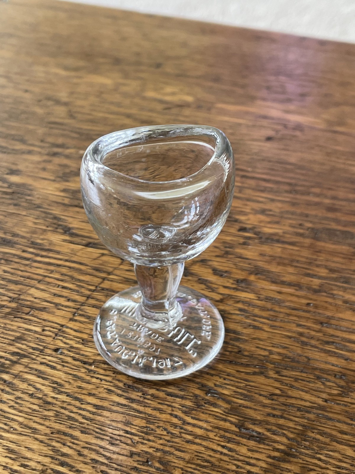 1917 John Bull Clear Glass Optical Eye Wash Cup US Patent