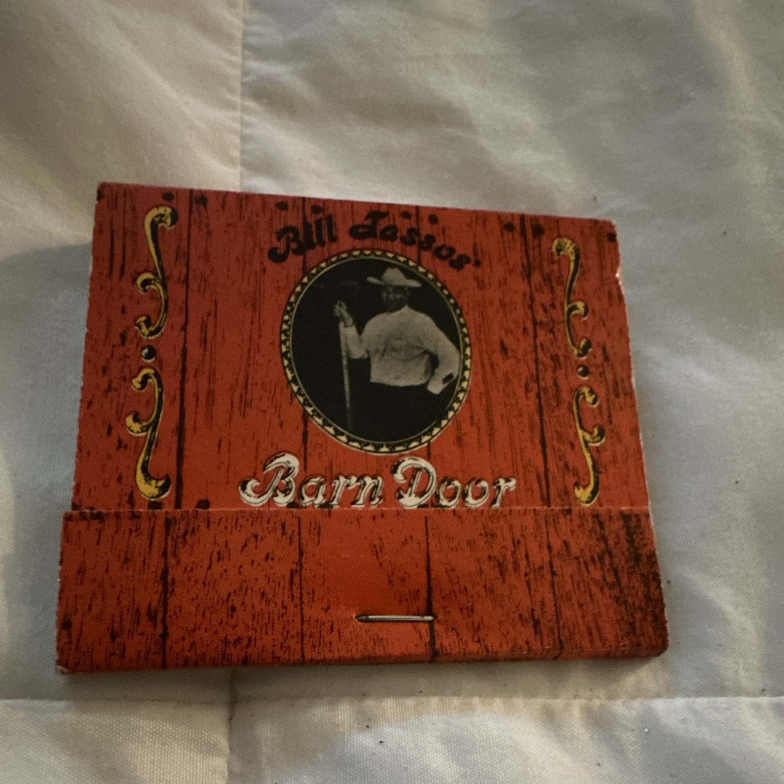 Vintage Bill Tassos Barn Door San Antonio Texas Matchbook 8400 N New Braunfels