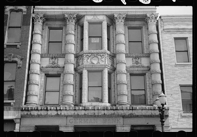Photo:Bank on main street, Dubuque, Iowa