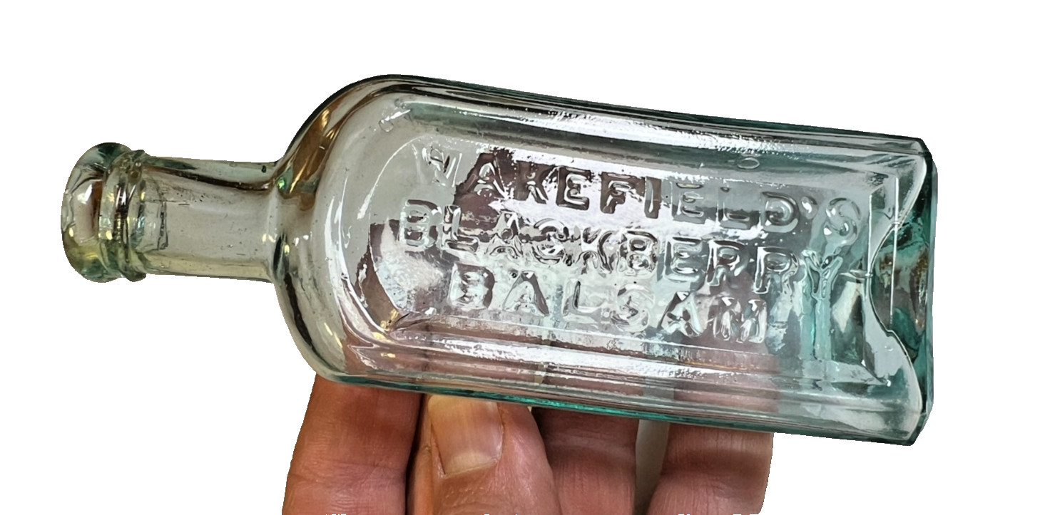 Antique Applied Top WAKEFIELD’S BLACKBERRY Bottle Cincinnati OH / Chicago IL