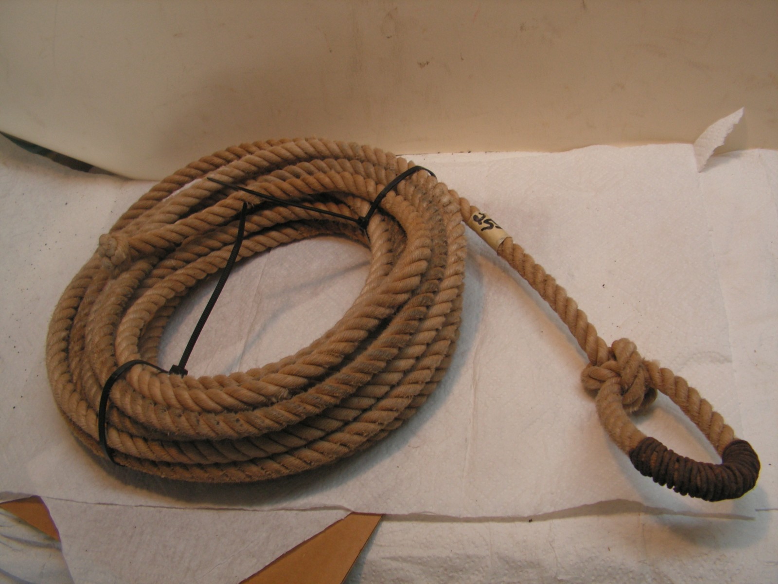 Vintage Old Retired Cowboy Lariat Lasso Rope Western Wall Home Decor 25\' 1/2\