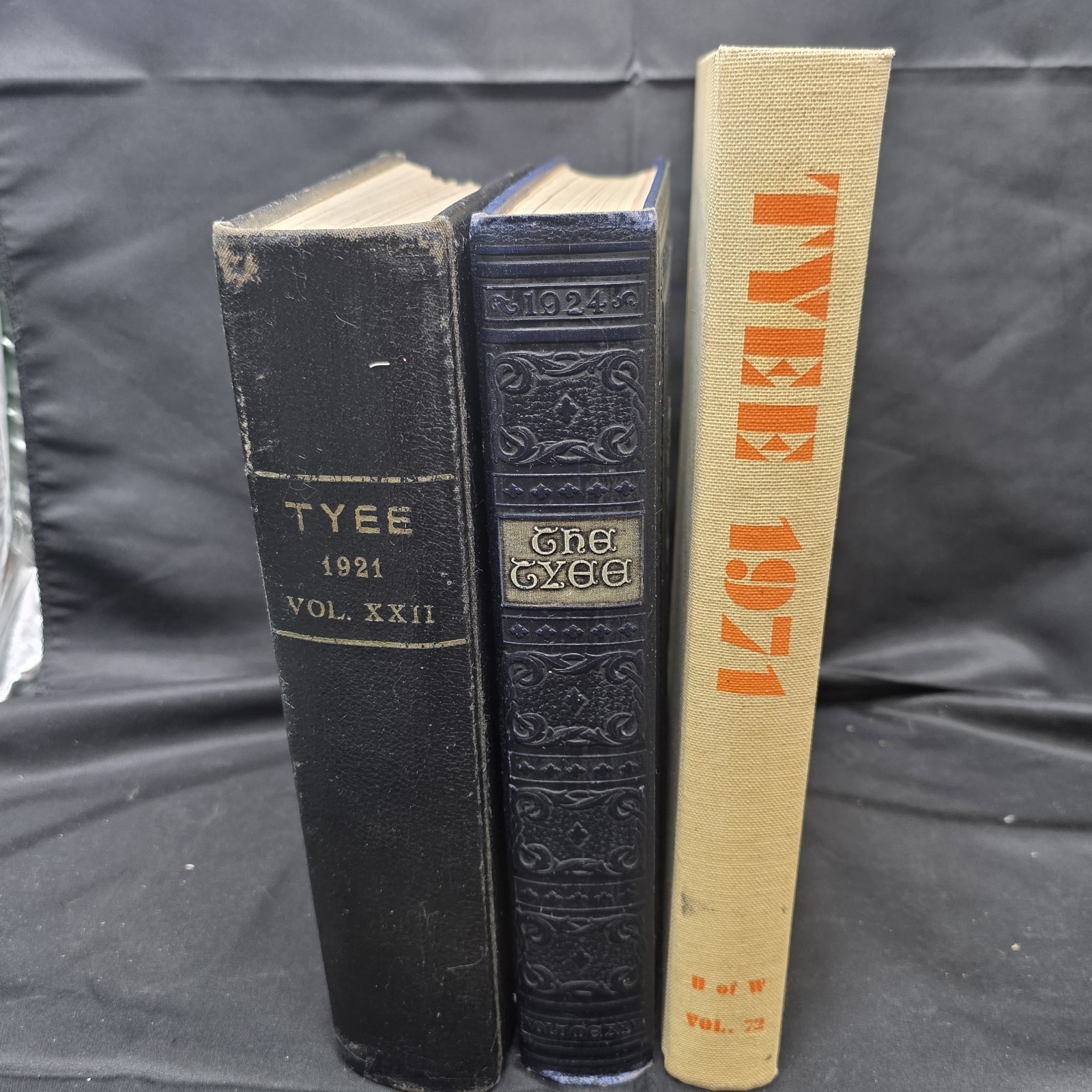 Vintage UW The Tyee Yearbook Lot 1921 1924 1971 Washington Huskies