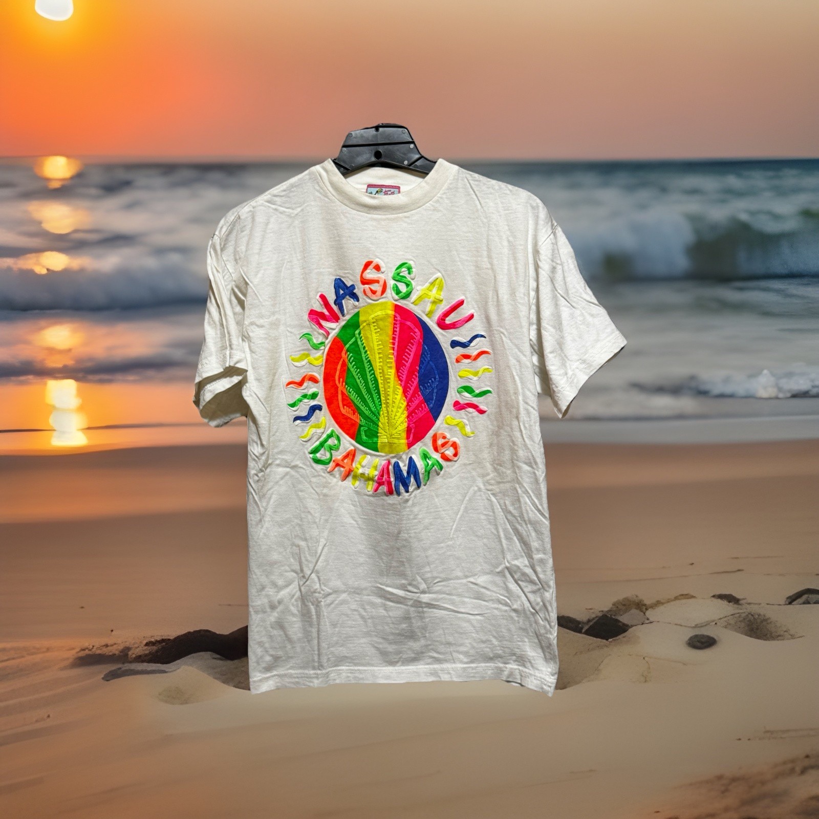 Tropic Traders Nassau Bahamas Souvenir T-Shirt Large Neon Puffy Paint Vtg 90’s