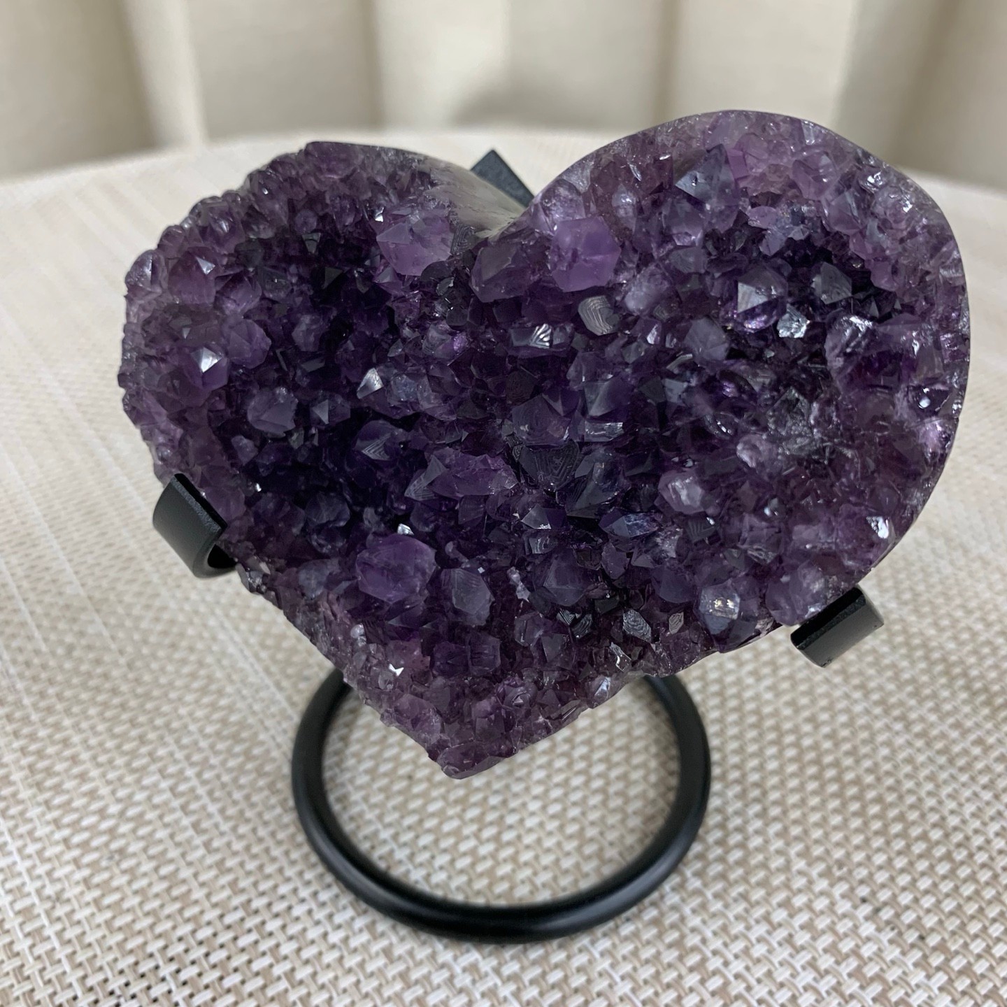 360G Natural Brazilian amethyst hand cut heart-shaped decoratio