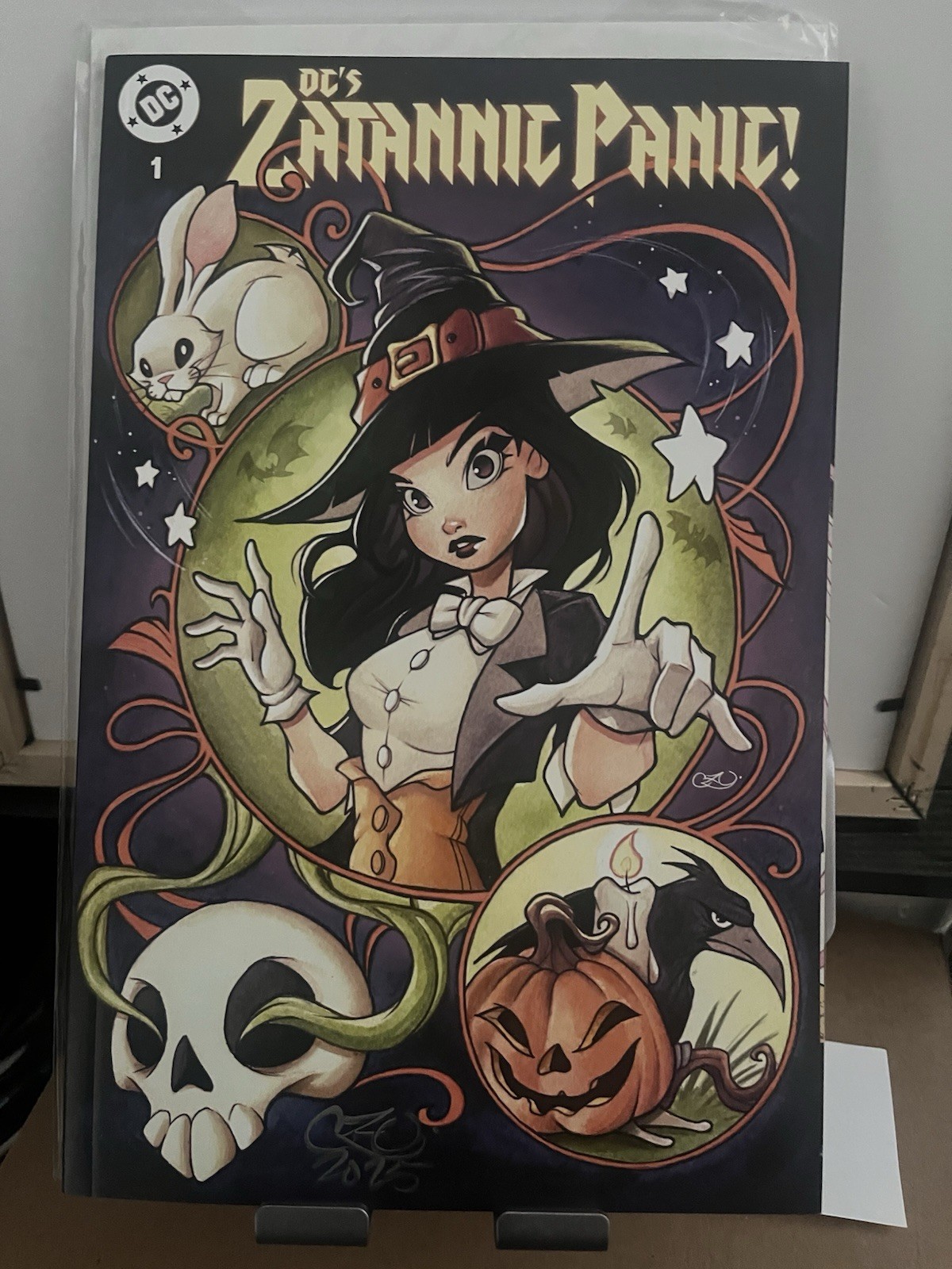 DC's Zatannic Panic #1 Chrissie Zullo Uminga NYCC 2025 Signed Zatanna DC's Zatannic Panic #1 Chrissie Zullo Uminga NYCC 2025 Signed Zatanna