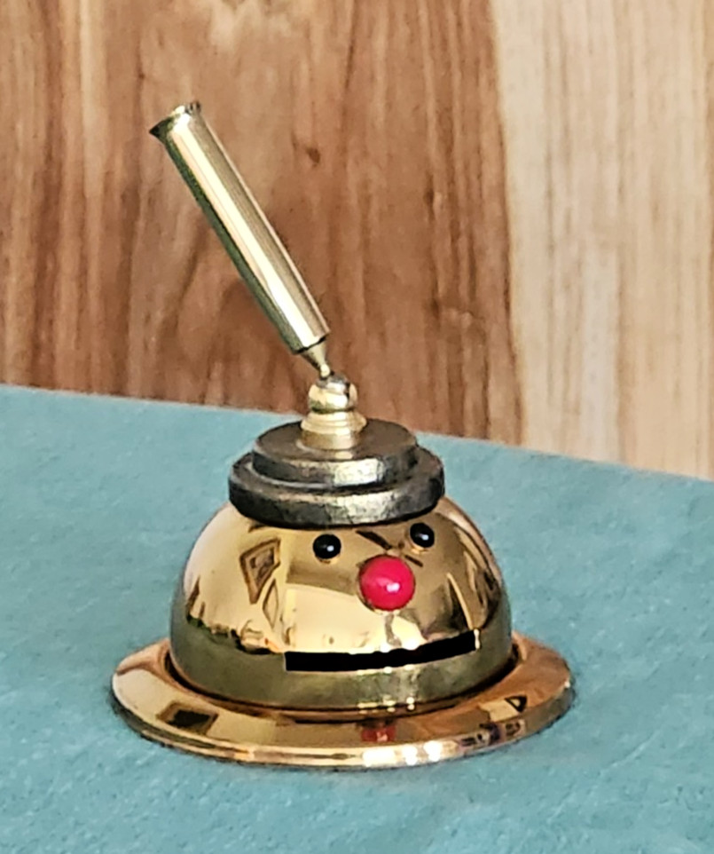 Vtg Whimsical Jameco Metal/Brass Single Fountain Pen Stand w/ Beaded Eyes & Nose